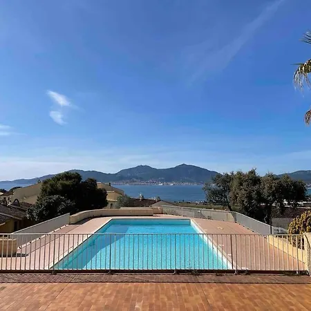 2 Pieces Avec Vue Sur A En Corse Du Sud *