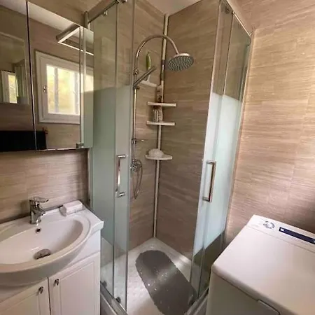 2 Pieces Avec Vue Sur A En Corse Du Sud * Porticcio