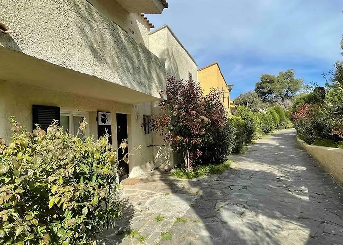 2 Pieces Avec Vue Sur A En Corse Du Sud * Porticcio (Corsica)